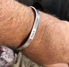 Personalised curve bracelet