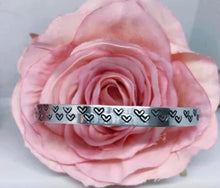 Personalised curve bracelet