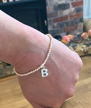 Classic bracelet with letter charm