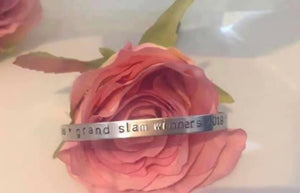 Personalised curve bracelet