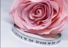 Personalised curve bracelet